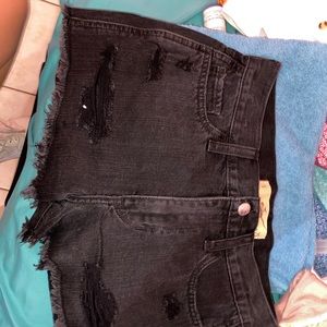 hollister distressed high waisted black shorts